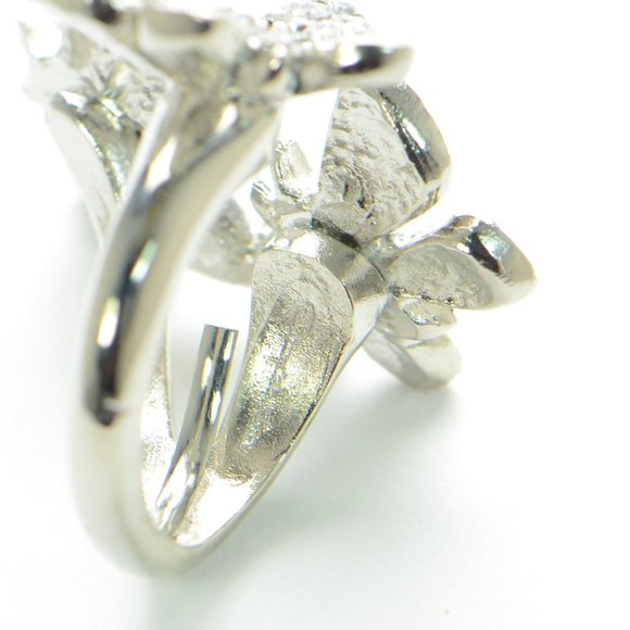 Oscar de la Renta Crystal Fluttering Butterfly Ring - Picture 5 of 8